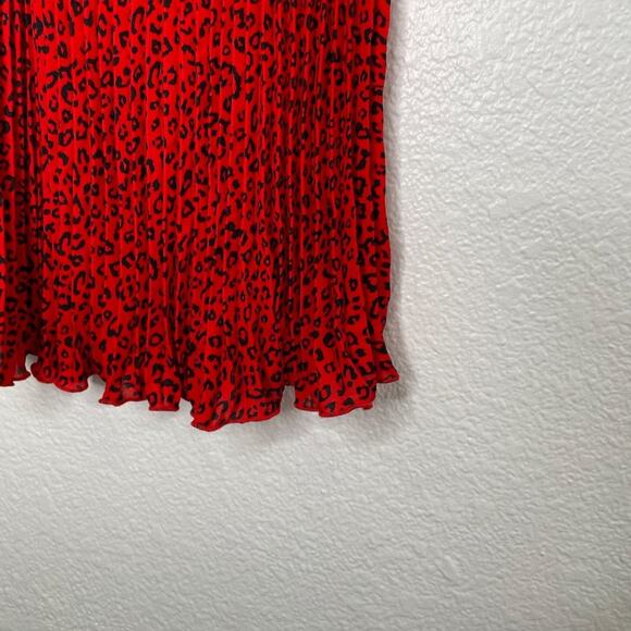 H&M Womens Size 0 Red Animal Print Sleeveless Scoop Neckline Camisole - Picture 14 of 16